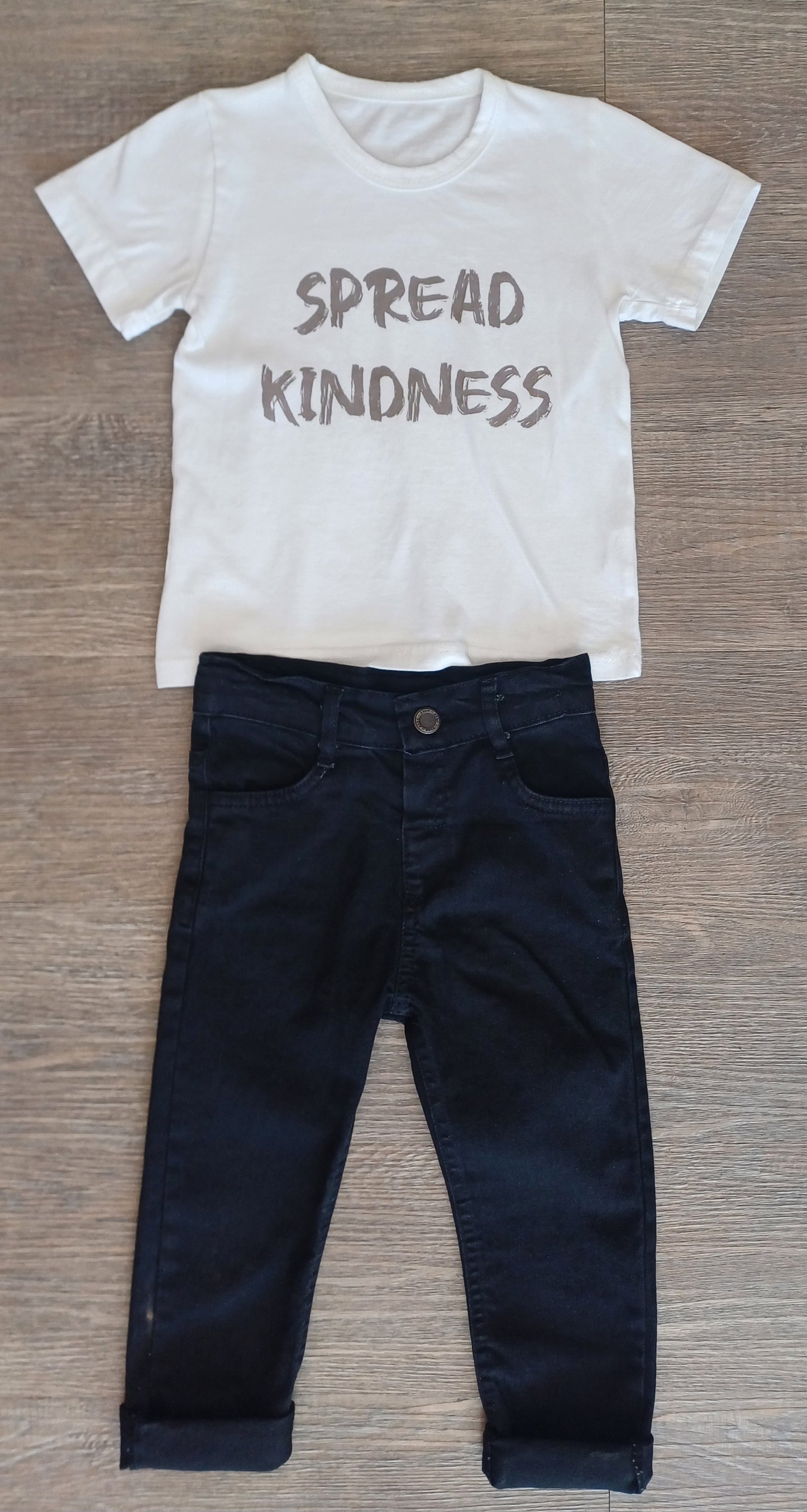 Ensemble garçon dernière taille 2 ans "Spread Kindness" blanc & jean noir ref 9191 ALL FOR KIDS