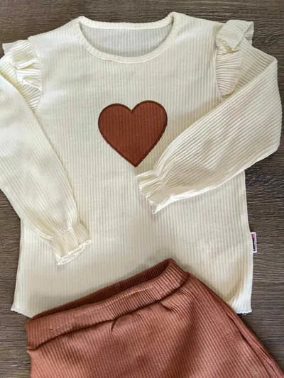 Ensemble haut crème cœur + jupe-short terracotta dernière talle 5 ans ref 1255 ALL FOR KIDS