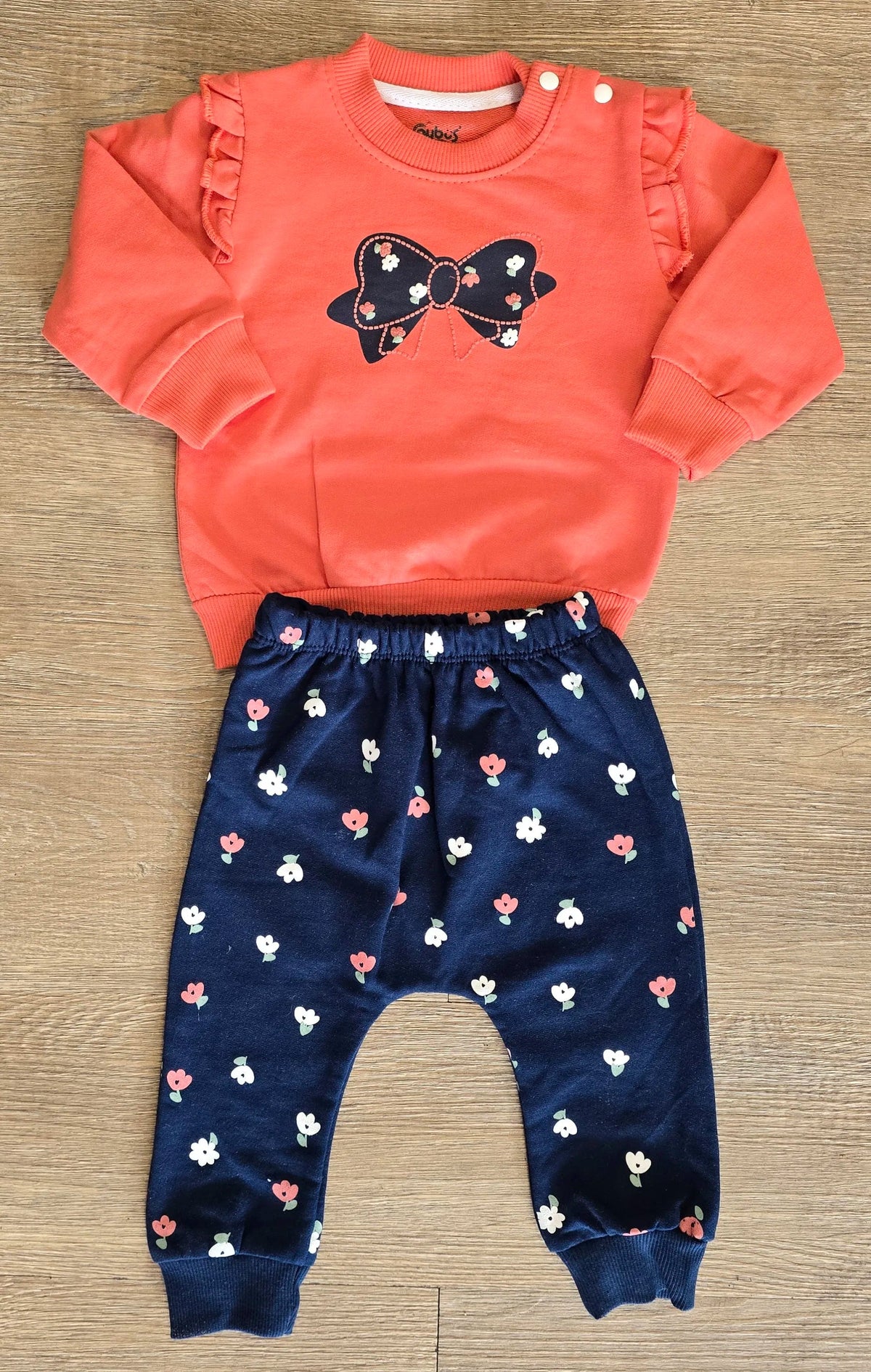 Sweat bébé fille corail à grand nœud fleuri et volants aux épaules - All for Kids