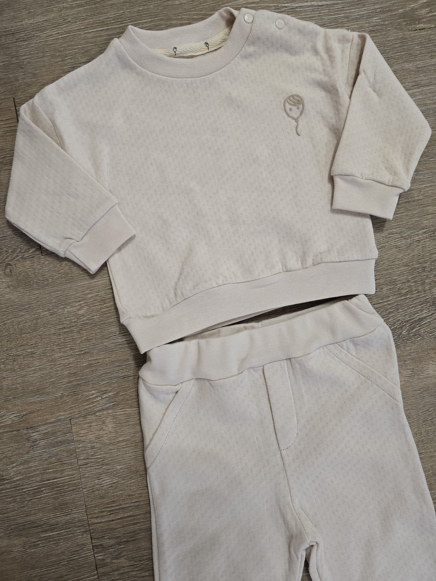 Ensemble garçon crème brodé ballon taille de 3 à 18 mois 100% coton ref2024