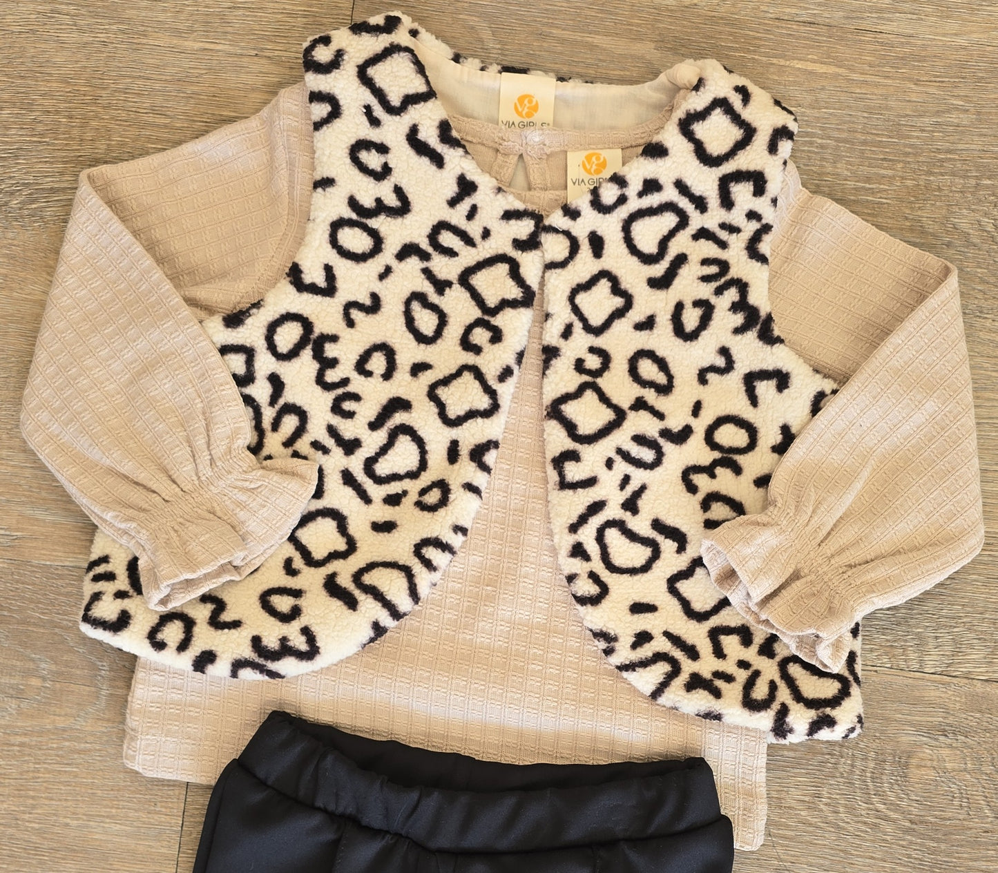 Ensemble fille 3 pièces gilet léopard taille de 2 à 5 ans ref 9738 ALL FOR KIDS