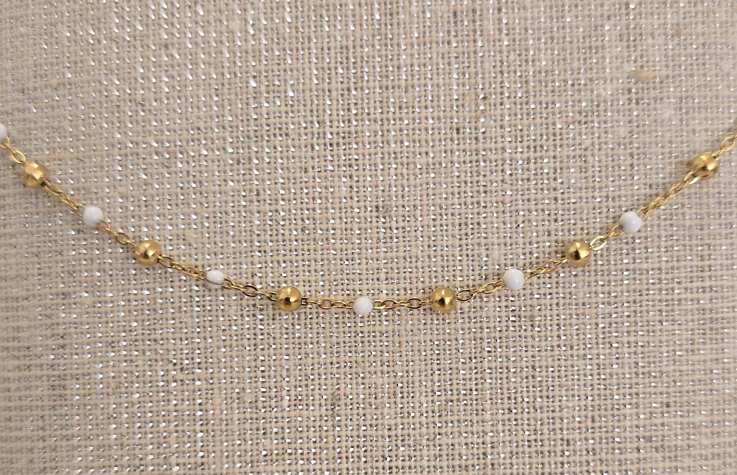 Bracelet femme perles blanches et perles dorées ALL FOR KIDS
