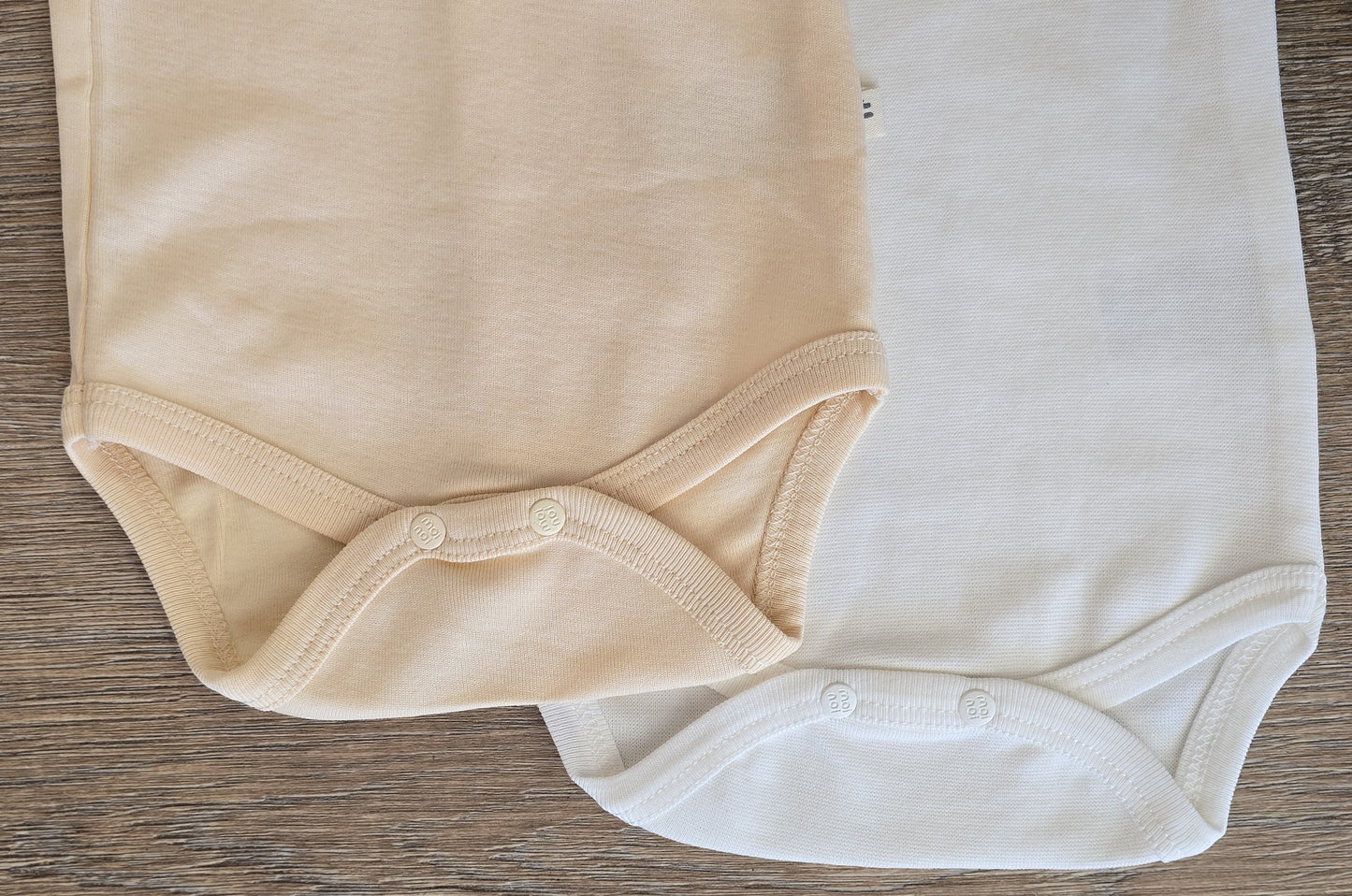 Lot de 2 bodys bébé manches courtes taille de 3 à 18 mois 100% coton ref 0831 ALL FOR KIDS