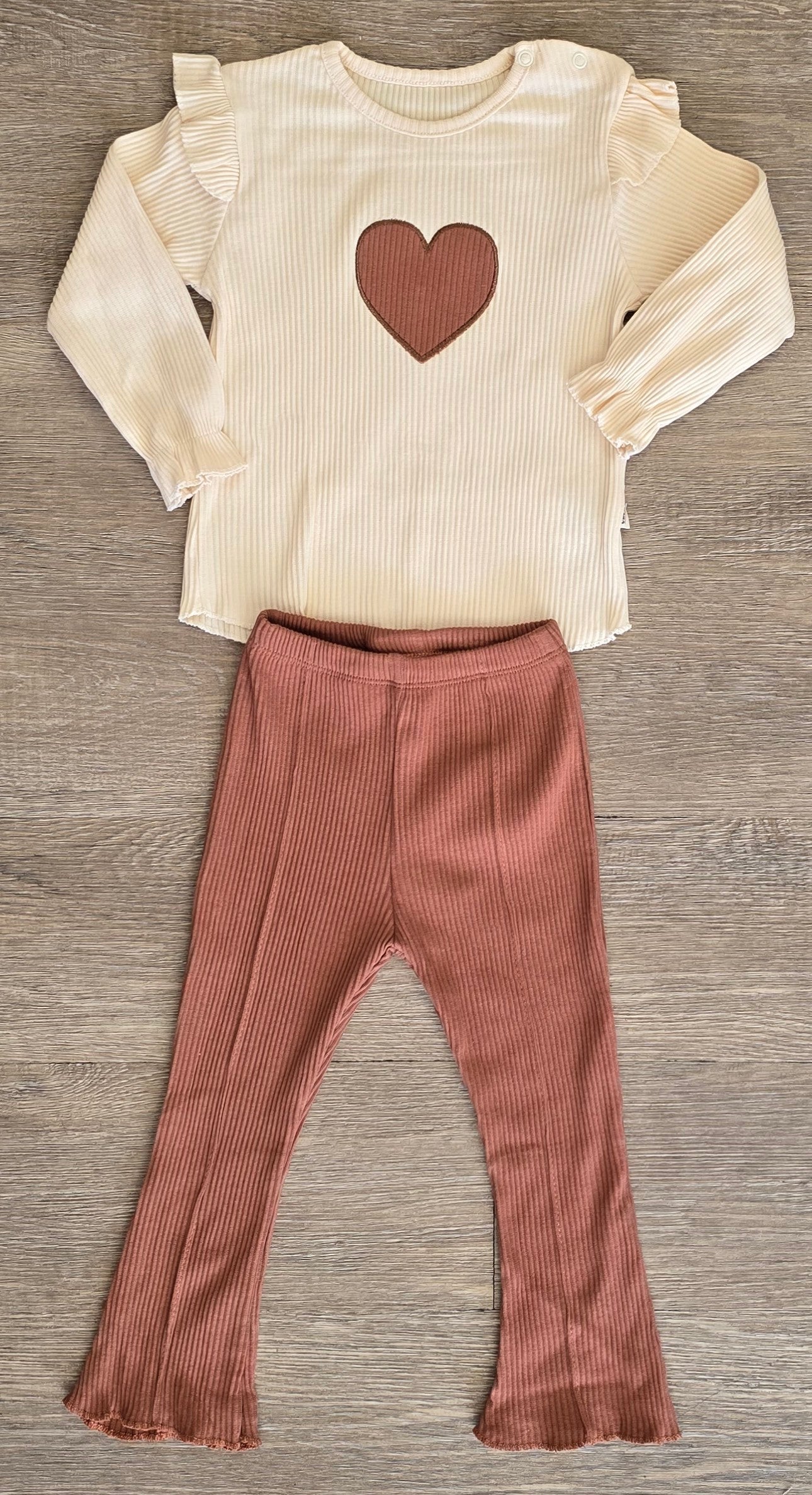 Ensemble bébé fille cœur côtelé 2 pièces taille de 9 à 24 mois coton ref 3075 ALL FOR KIDS