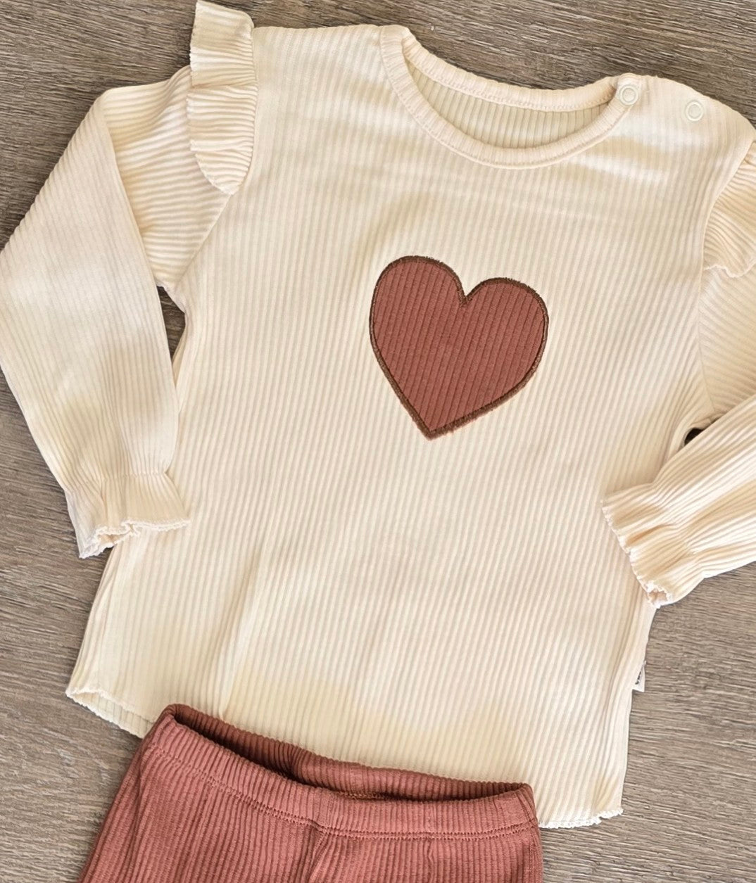Ensemble bébé fille cœur côtelé 2 pièces taille de 9 à 24 mois coton ref 3075 ALL FOR KIDS