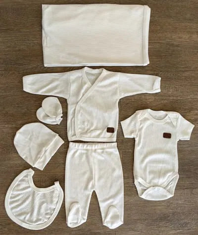 Coffret naissance blanc 7 pièces bébé 100% Coton doux 0/3 mois ref 1349 ALL FOR KIDS