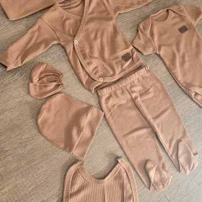 Coffret naissance marron 7 pièces bébé 100% Coton doux 0/3 mois ref 1349 ALL FOR KIDS