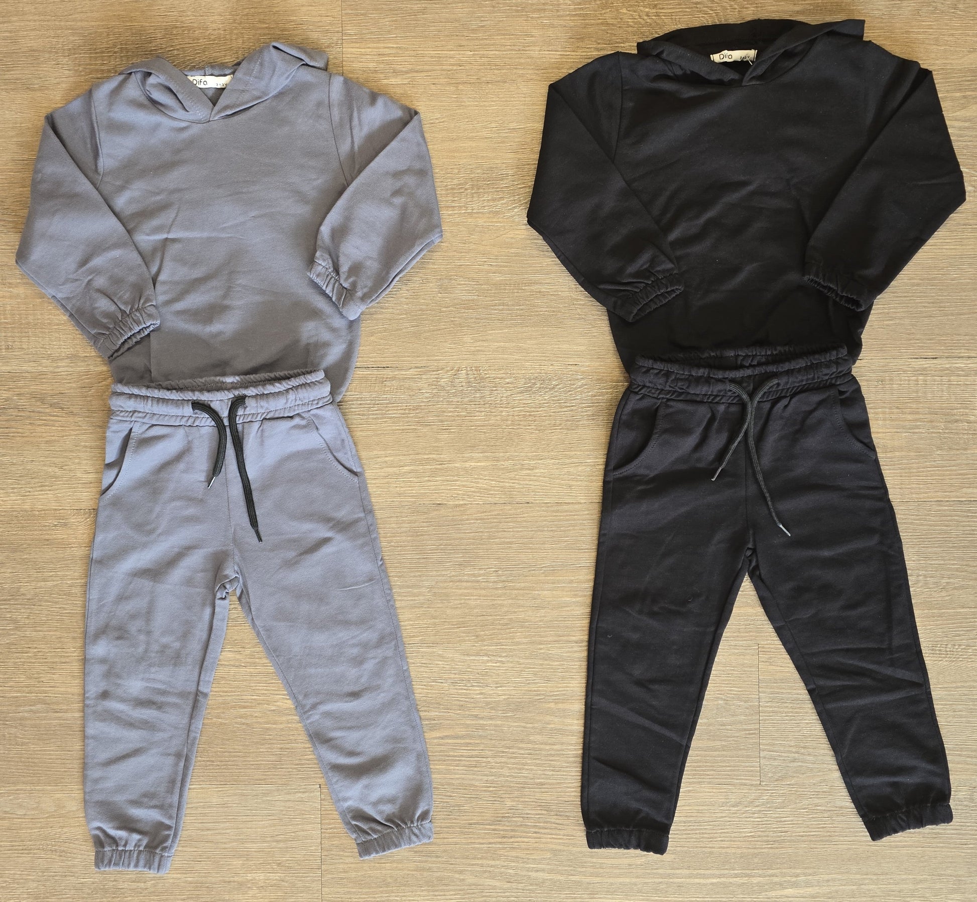 Jogging garçon coton avec capuche Noir ou gris taille de 2 à 5 ans ref 2225 ALL FOR KIDS