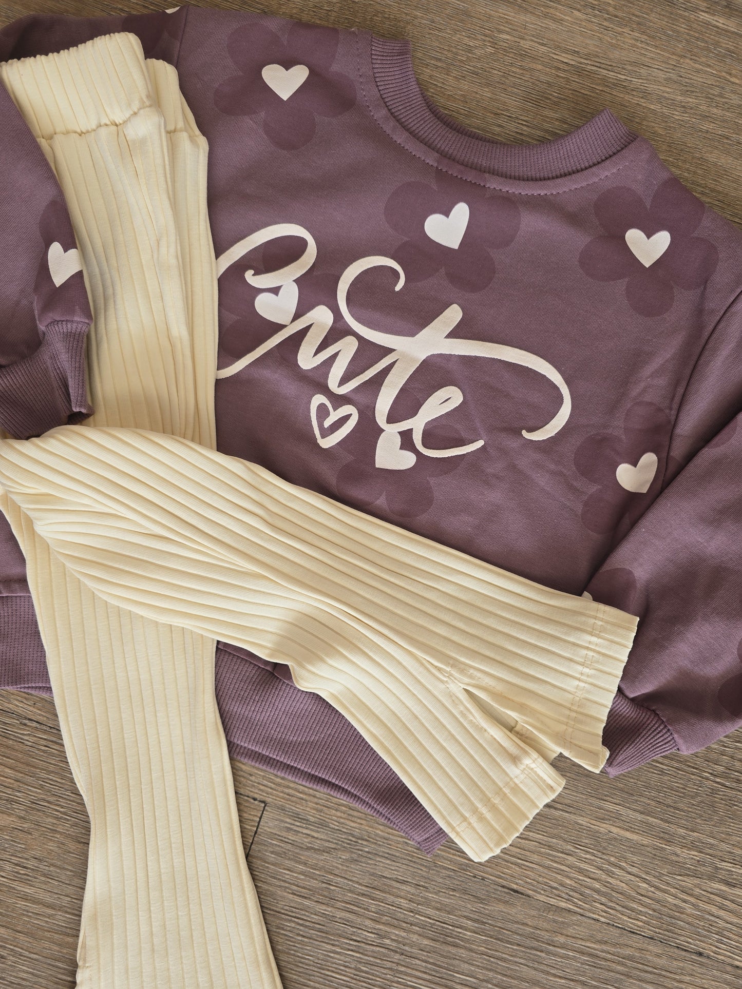 Ensemble fille 100% coton « Cute » – Sweat violet & pantalon évasé crème ref 5421 ALL FOR KIDS