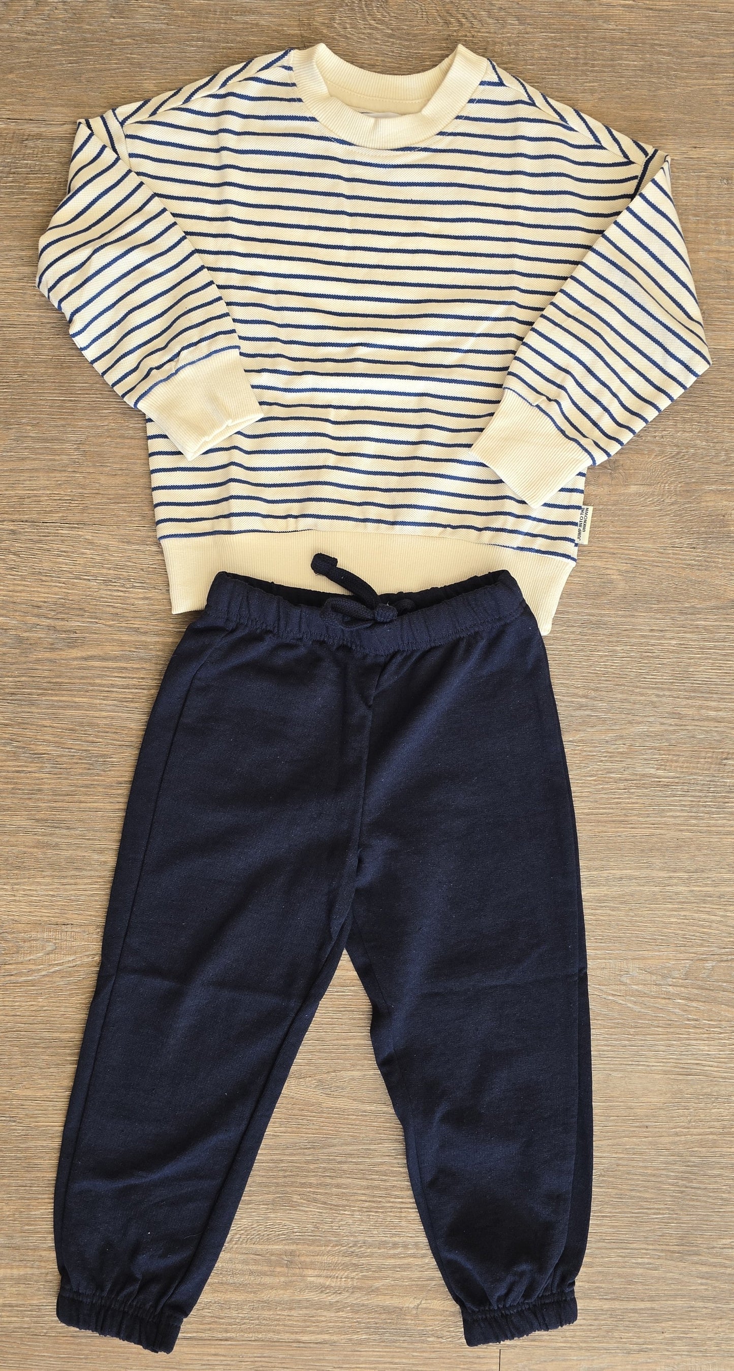Ensemble garçon pull marinière et jogging bleu taille de 3 à 5 ans ref 449 ALL FOR KIDS