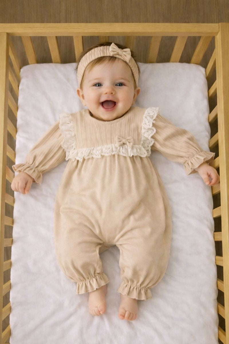 Barboteuse bébé fille beige dentelle avec bandeau - All for Kids