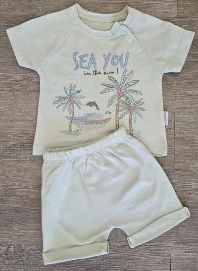 Détail ensemble bébé garçon Sea You 100 % coton