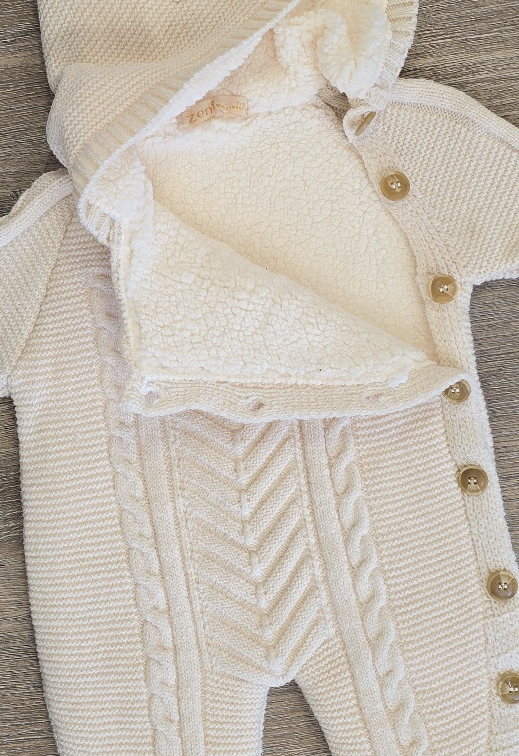Détails combinaison bébé lapin beige 100 % laine All for Kids