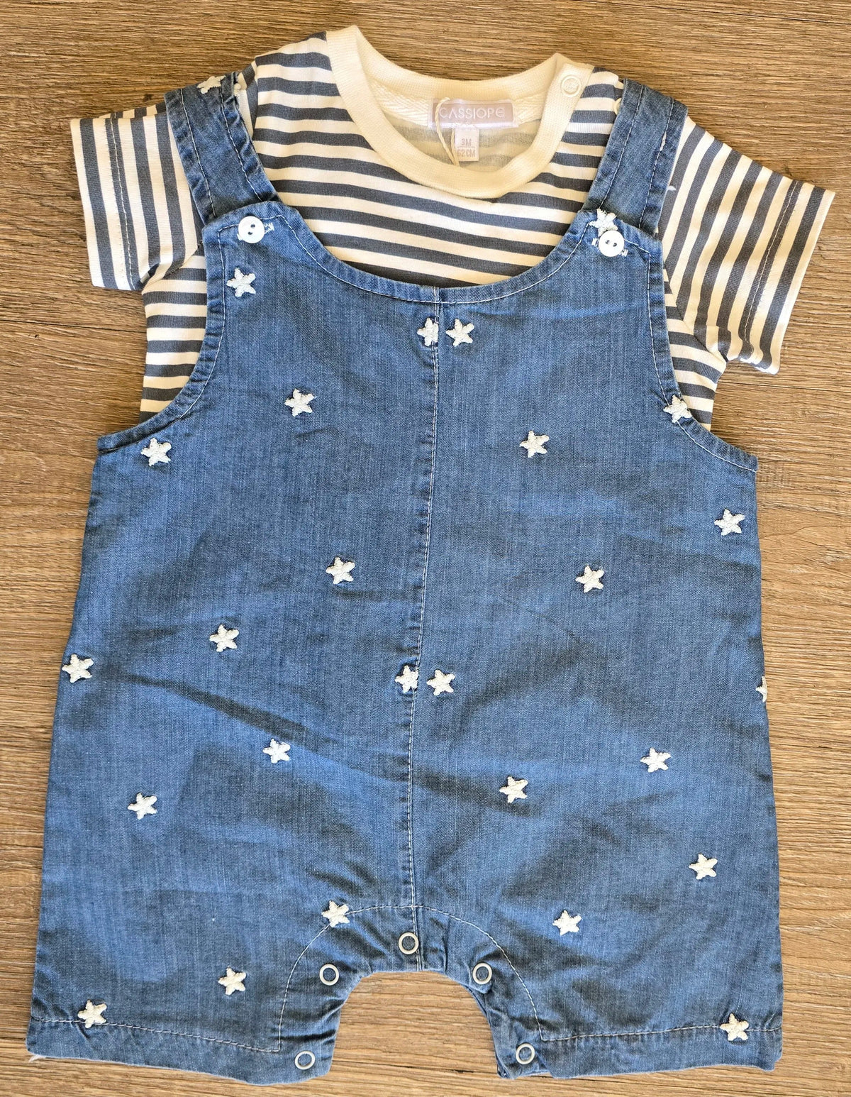 Ensemble bébé 100 % coton salopette effet jean bleu et tee-shirt rayé