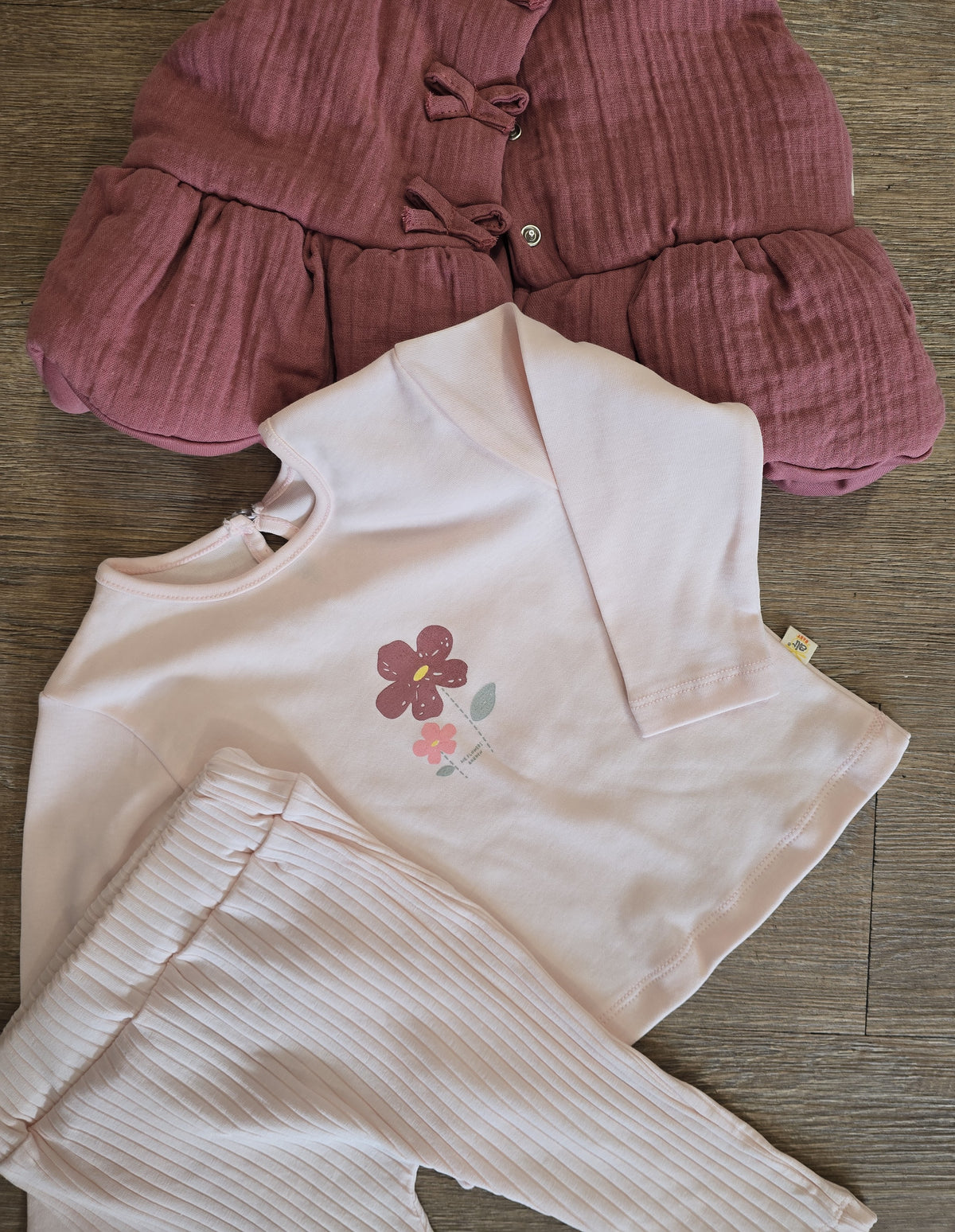 Ensemble bébé fille 3 pièces rose avec gilet en gaze de coton - All for Kids