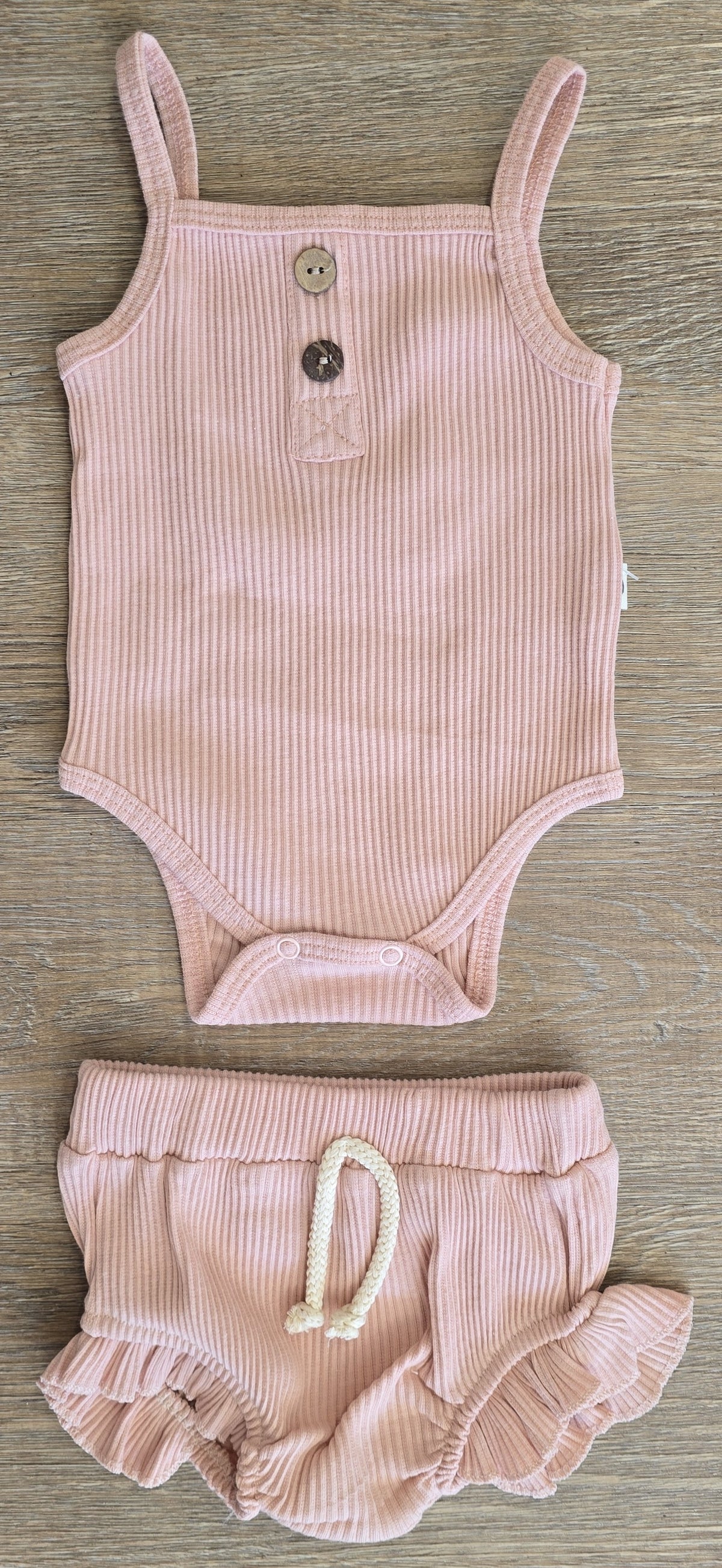 Ensemble bébé fille body short coloris rose clair