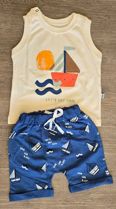 Ensemble bébé garçon Let’s Set Sail débardeur et short bateau, vue 2