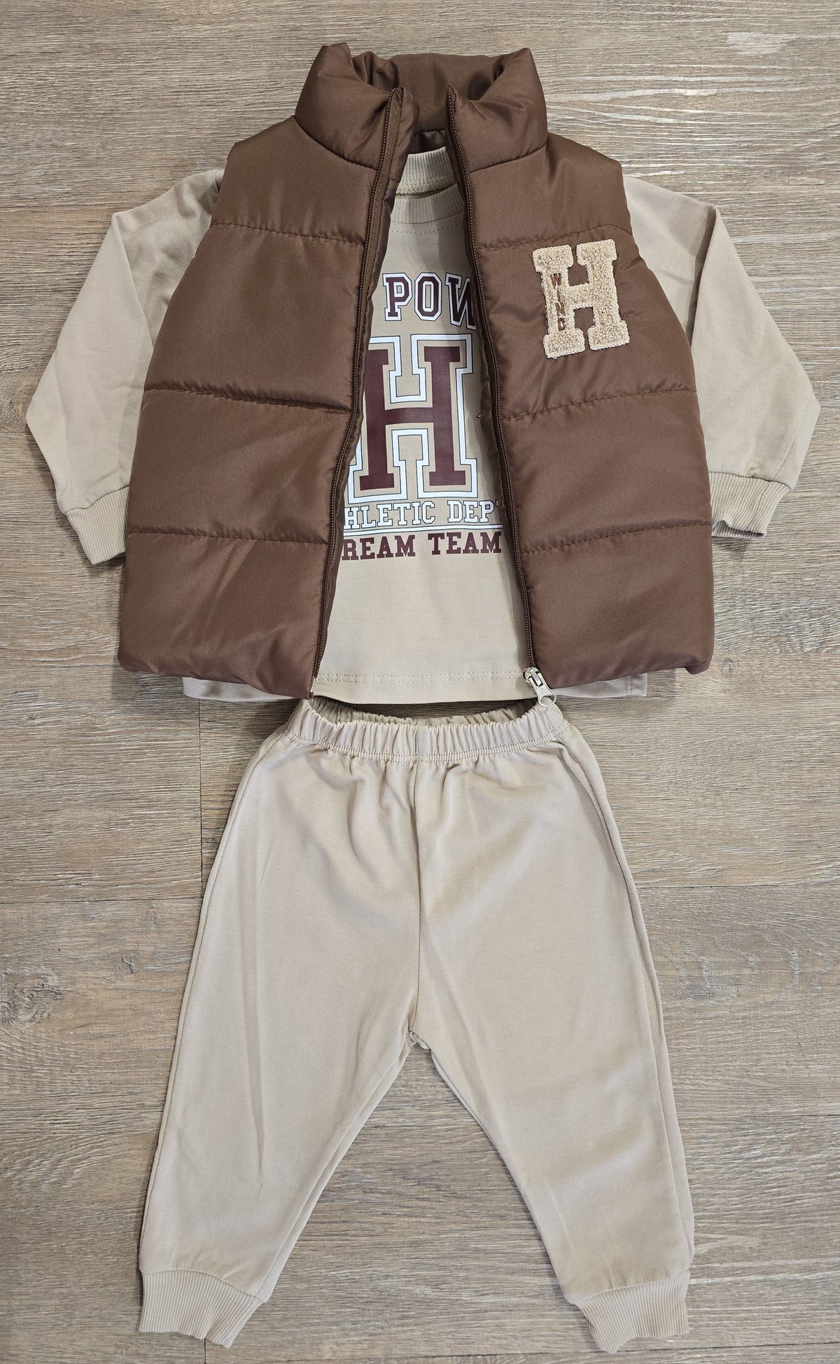 Ensemble bébé garçon sweat jogging et doudoune pour l’hiver All for Kids