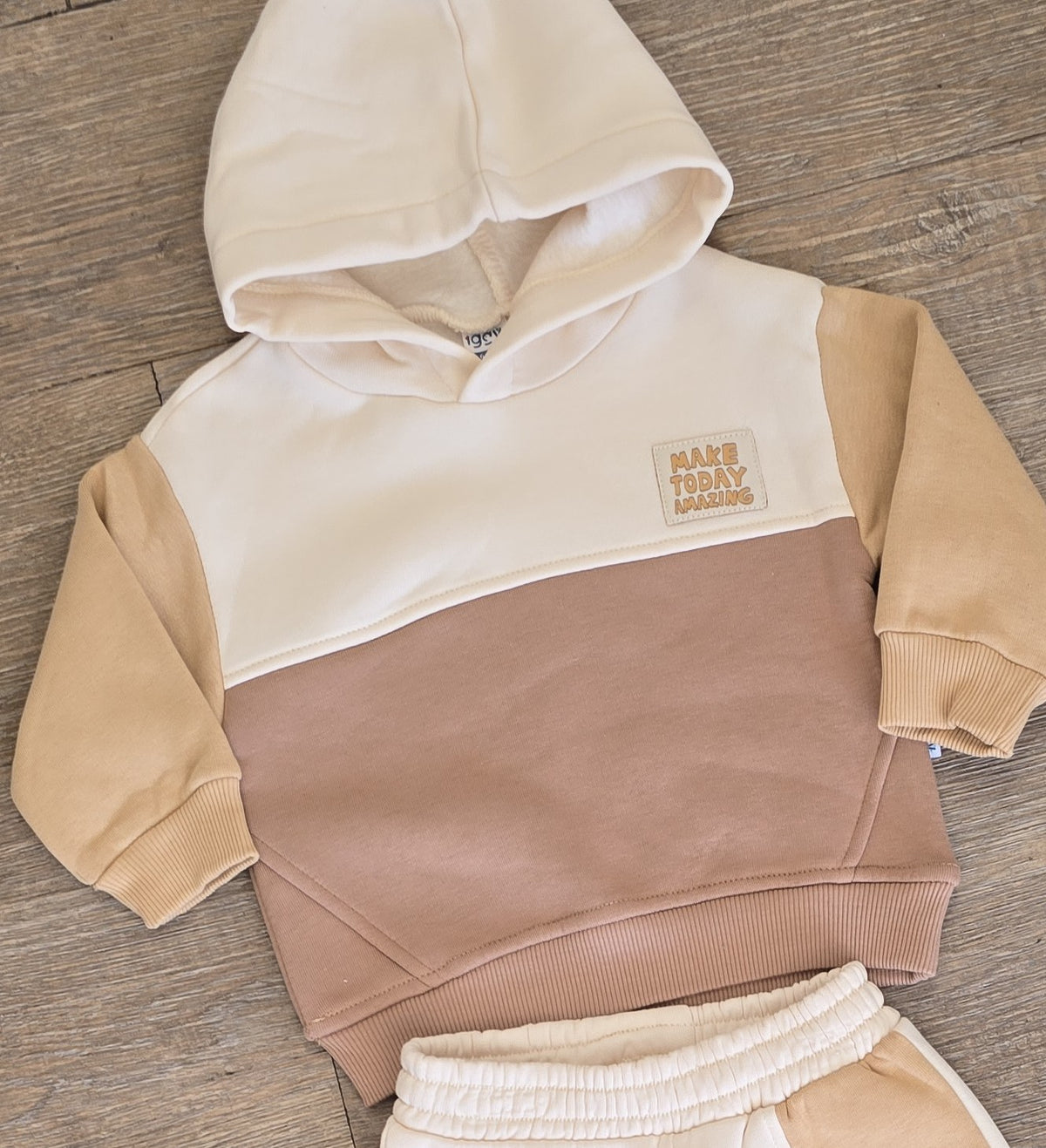 Détail de l’ensemble chaud bébé garçon en coton 6 à 18 mois