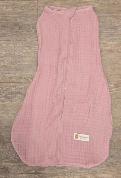 Gigoteuse d'emmaillotage bébé 0-6 mois rose ou bleu en gaze de coton ref 1368 ALL FOR KIDS
