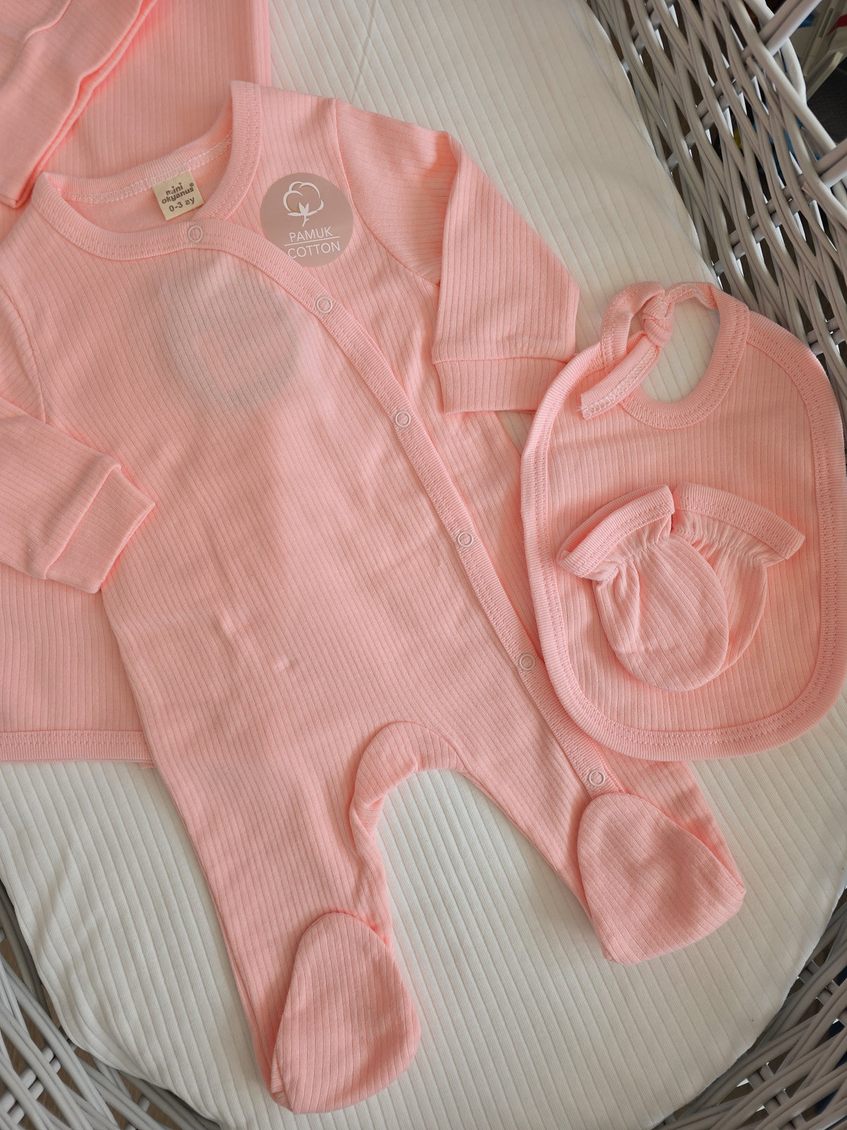 Kit naissance bébé fille rose bonbon 5 pièces en coton