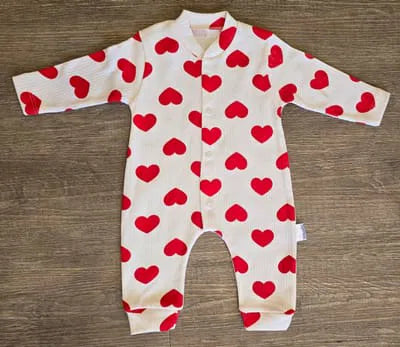 Pyjama bébé blanc à gros cœurs rouges Mixte taille de 0 à 6 mois en coton ref 0032 ALL FOR KIDS