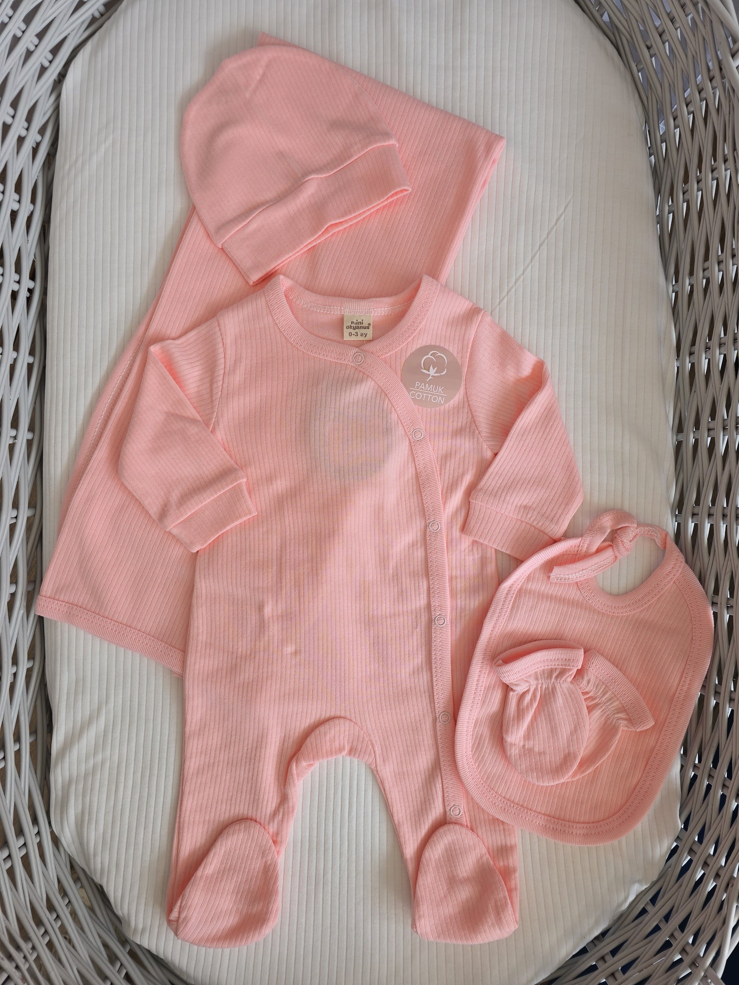 Kit naissance 5 pièces taille 0 mois 100% coton rose bonbon ref 4206 ALL FOR KIDS