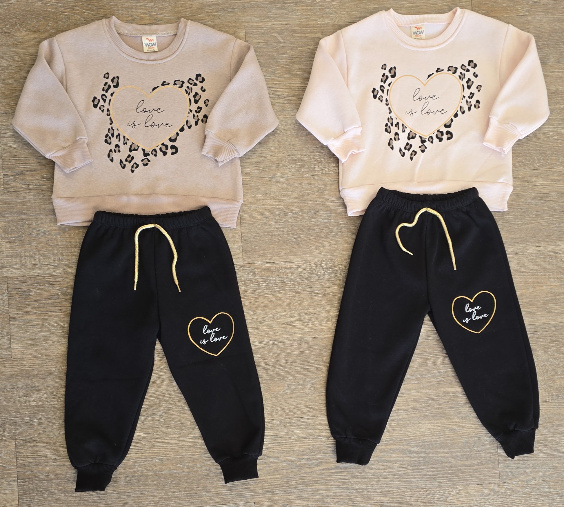Ensemble de jogging rembourré fille "Love is Love" léopard taille de 1 à 4 ans ref 0748 ALL FOR KIDS