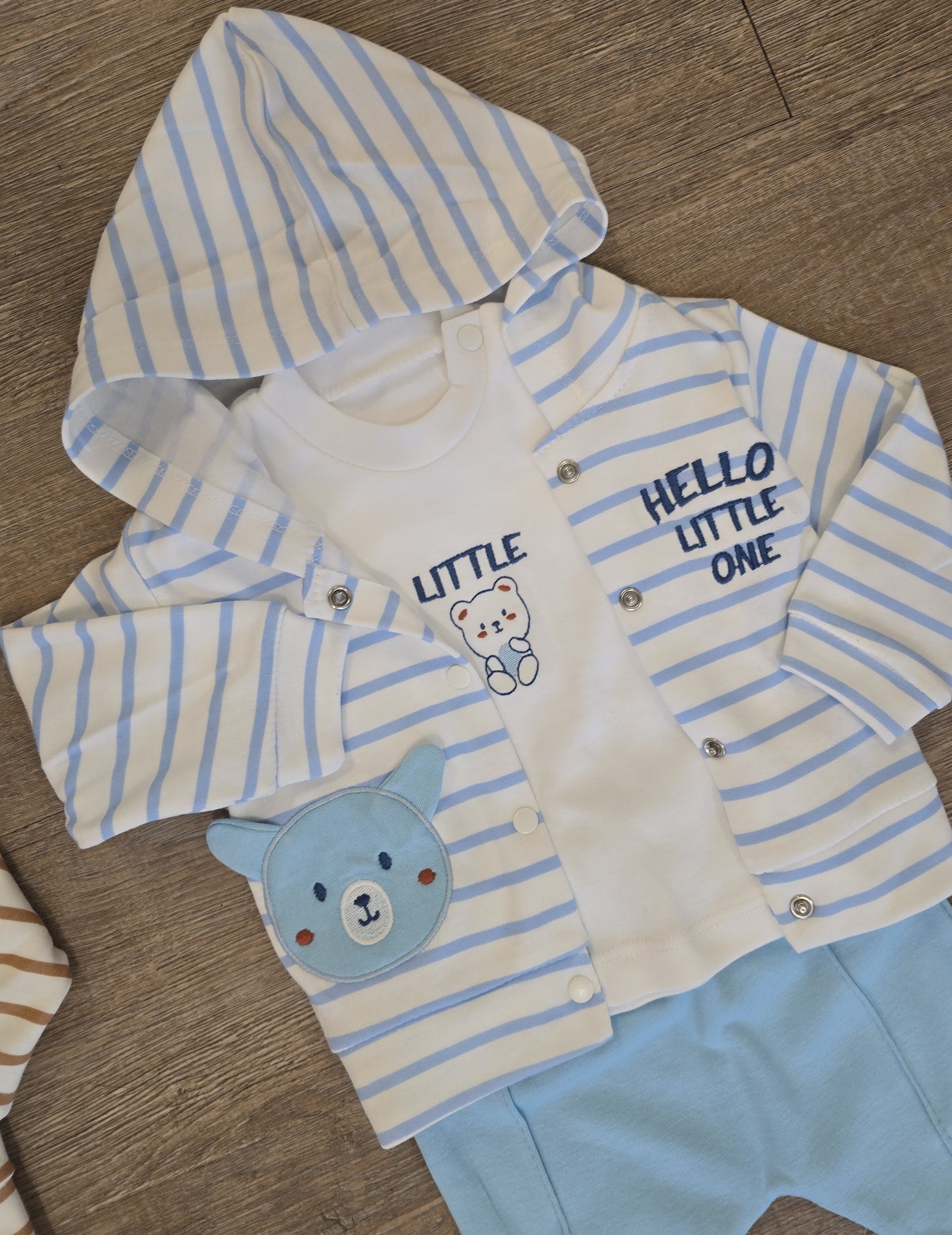 Ensemble bébé garçon "Hello Little One" taille de 3 à 9 mois 100% coton ref 112