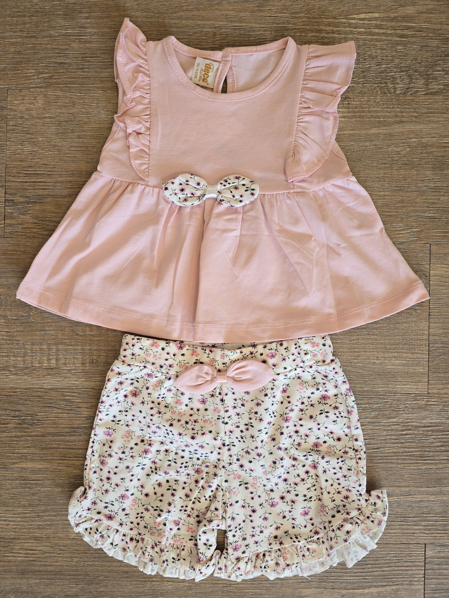 Ensemble bébé fille tee-shirt volants et short fleuri taille de 6 à 18 mois ref 7394 ALL FOR KIDS