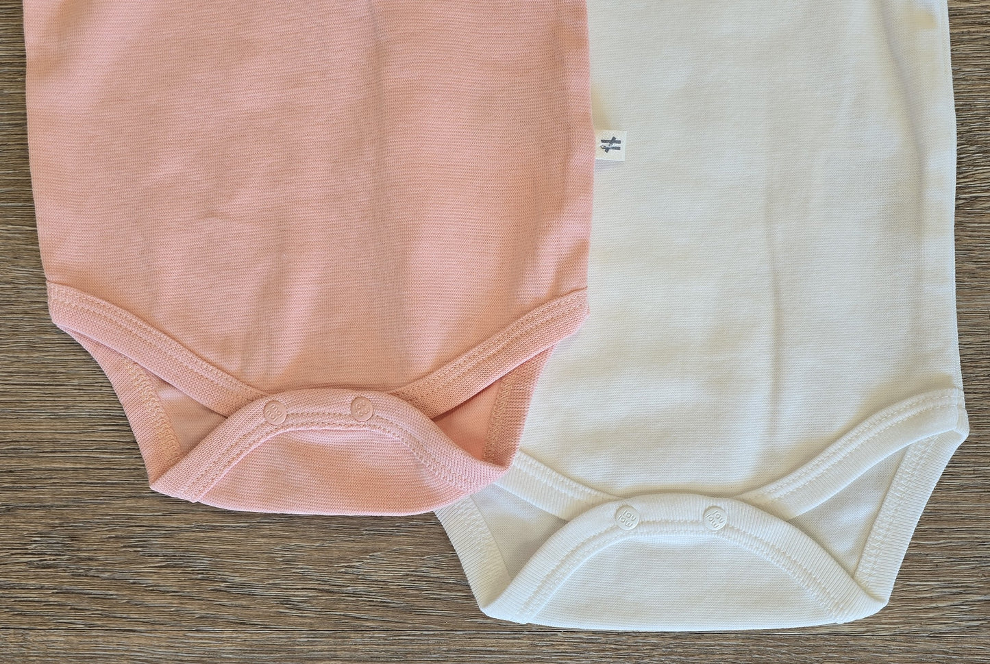 Lot de 2 bodys bébé manches courtes taille de 0 à 12 mois 100% coton ref 0832 ALL FOR KIDS