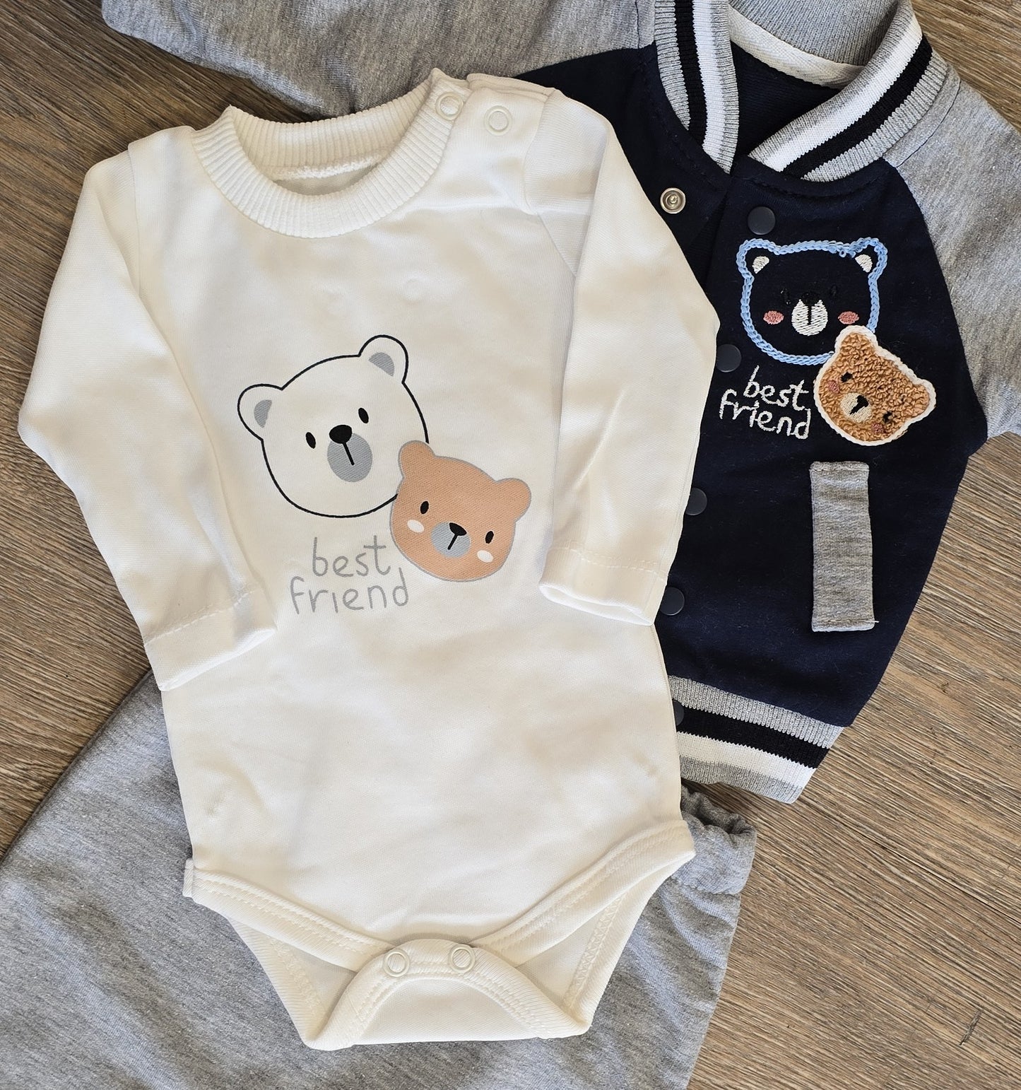 Ensemble bébé 3 pièces taille de 0 à 9 mois 100% coton ref 1344