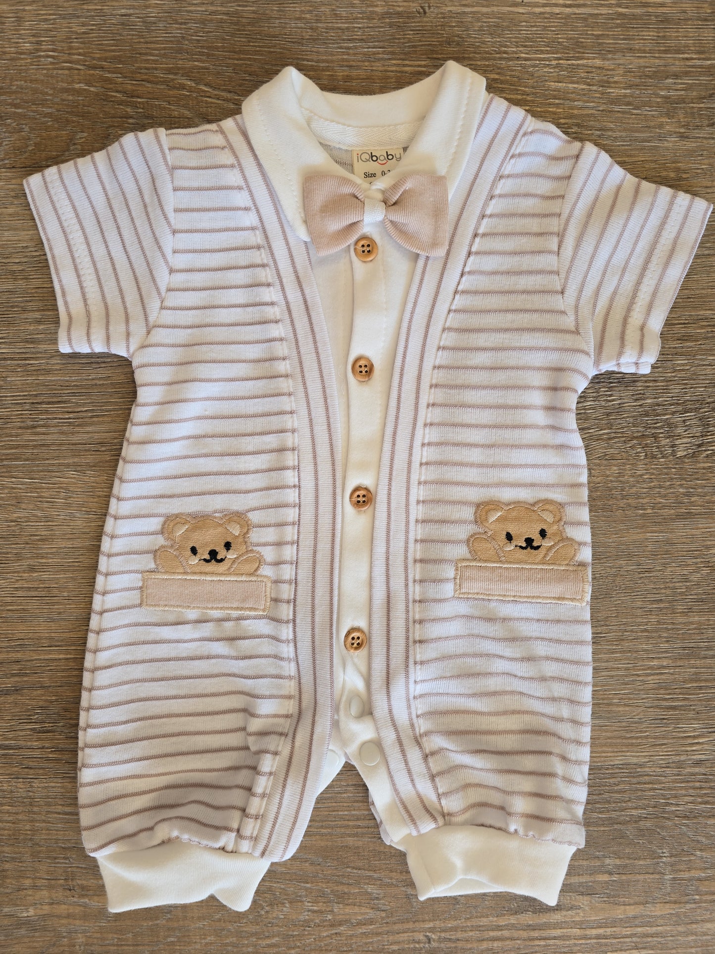 Combinaison bébé avec nœud papillon taille de 0 à 6 mois 100% coton ref 1200 ALL FOR KIDS