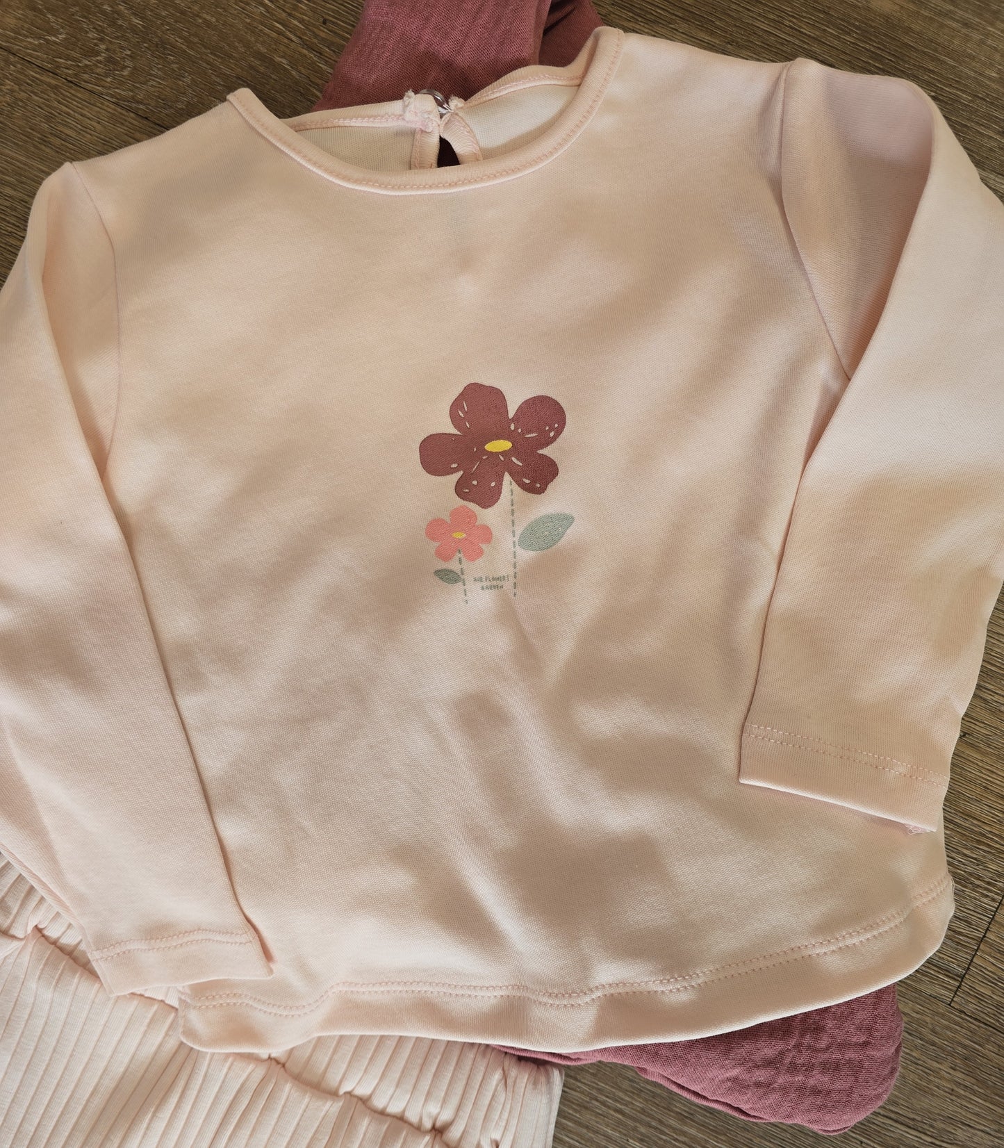 Ensemble bébé fille taille de 0 à 9 mois gilet gaze de coton ref 176 ALL FOR KIDS