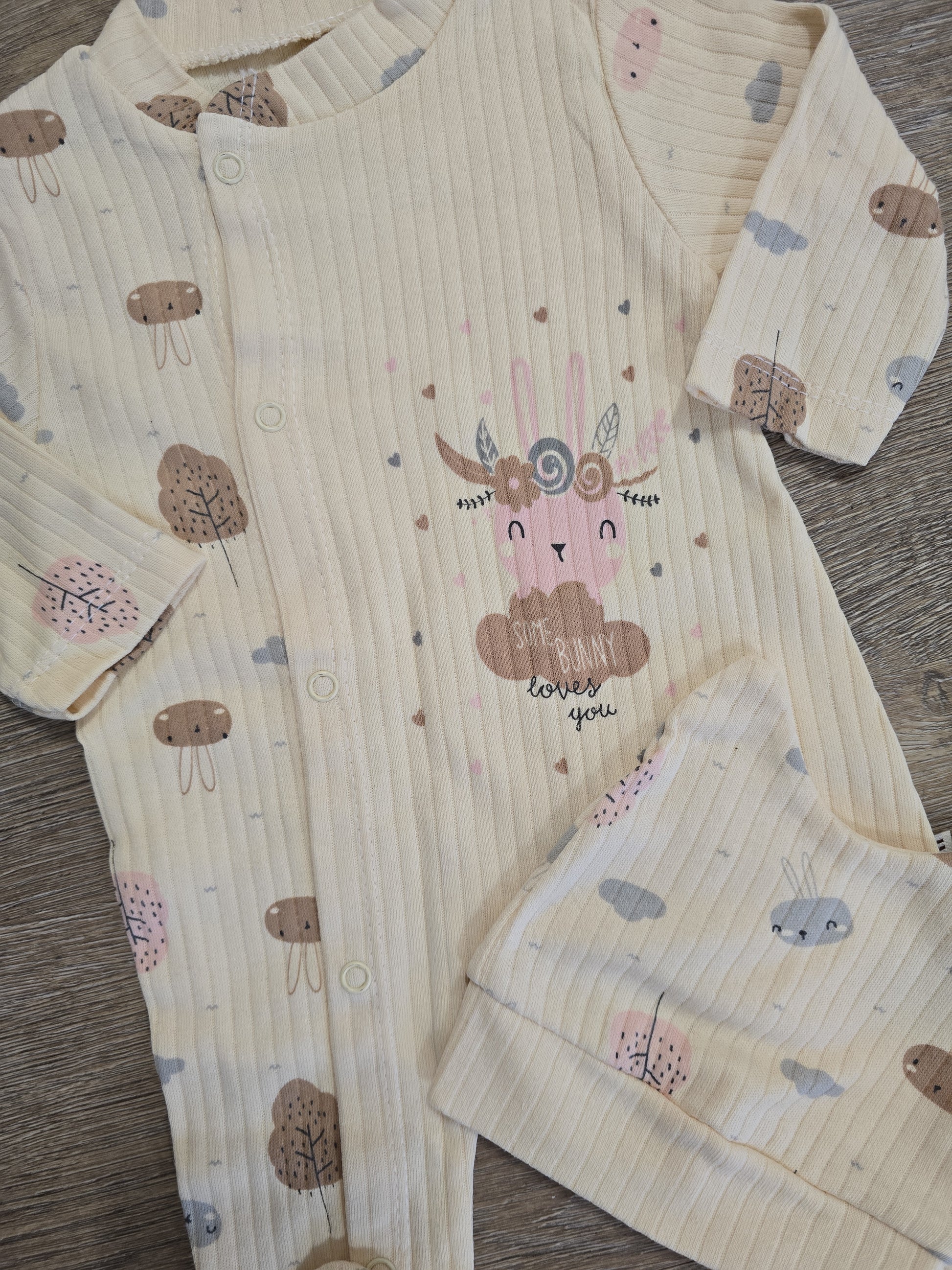 Pyjama bébé écru avec bonnet taille de 0 à 3  mois 100% coton ref 4546 ALL FOR KIDS