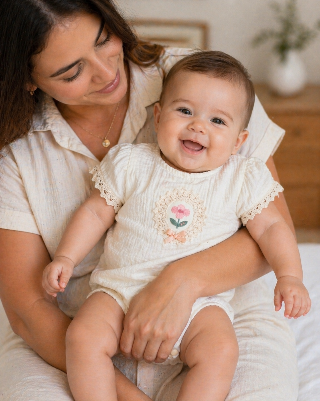 Body bébé fille coton dentelle fleur écru taille de 0 à 6 mois ref 35 ALL FOR KIDS