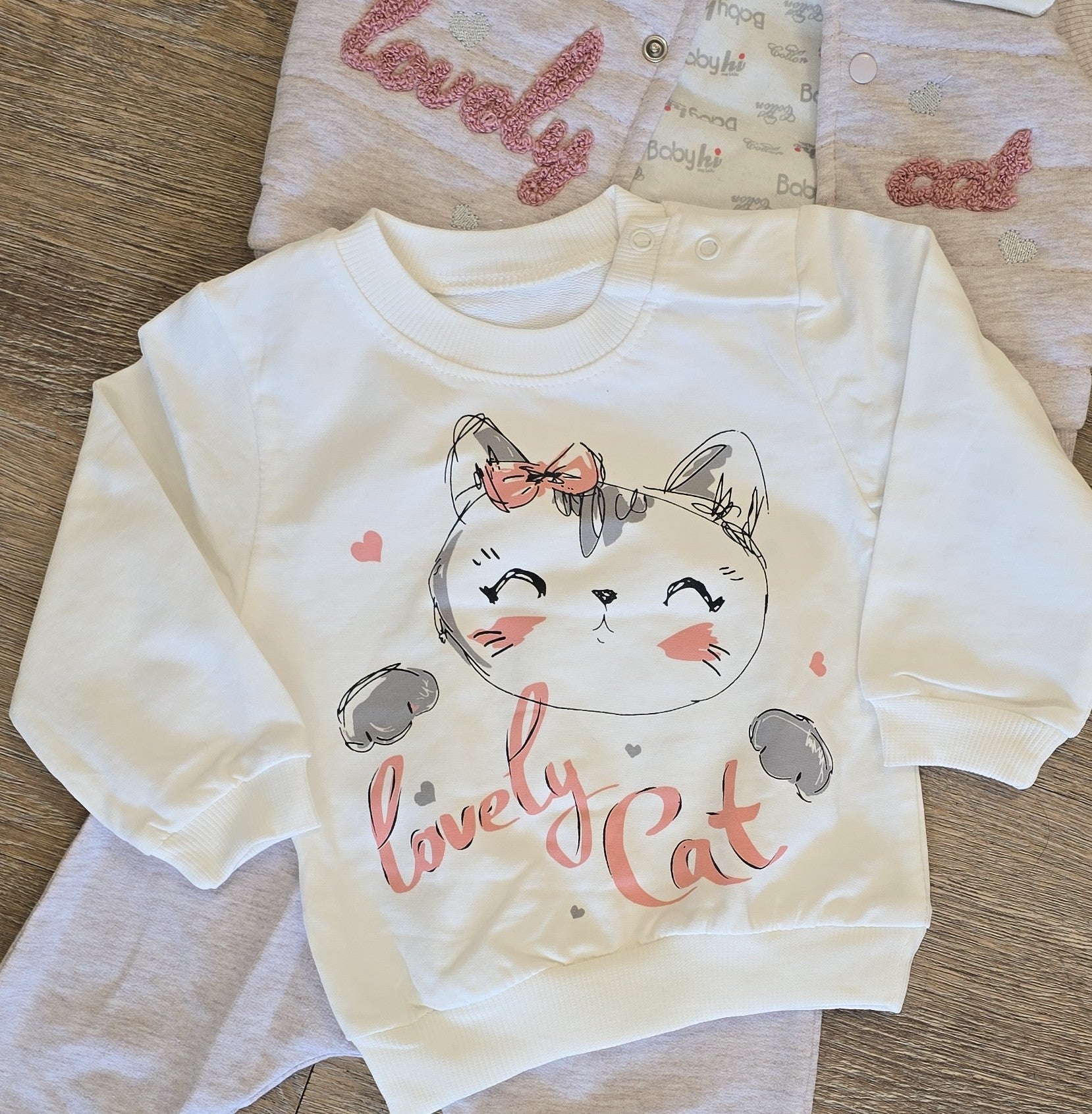 Ensemble bebe fille 3 pieces manteau sans manche tee-shirt et pantalon taille 9-18 mois ALL FOR KIDS