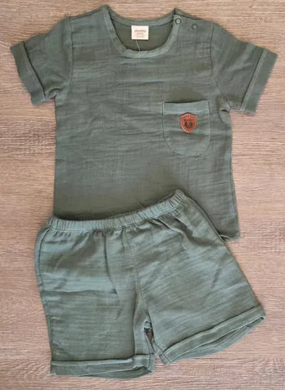 Tee-shirt marron bébé garçon en gaze de coton avec poche poitrine