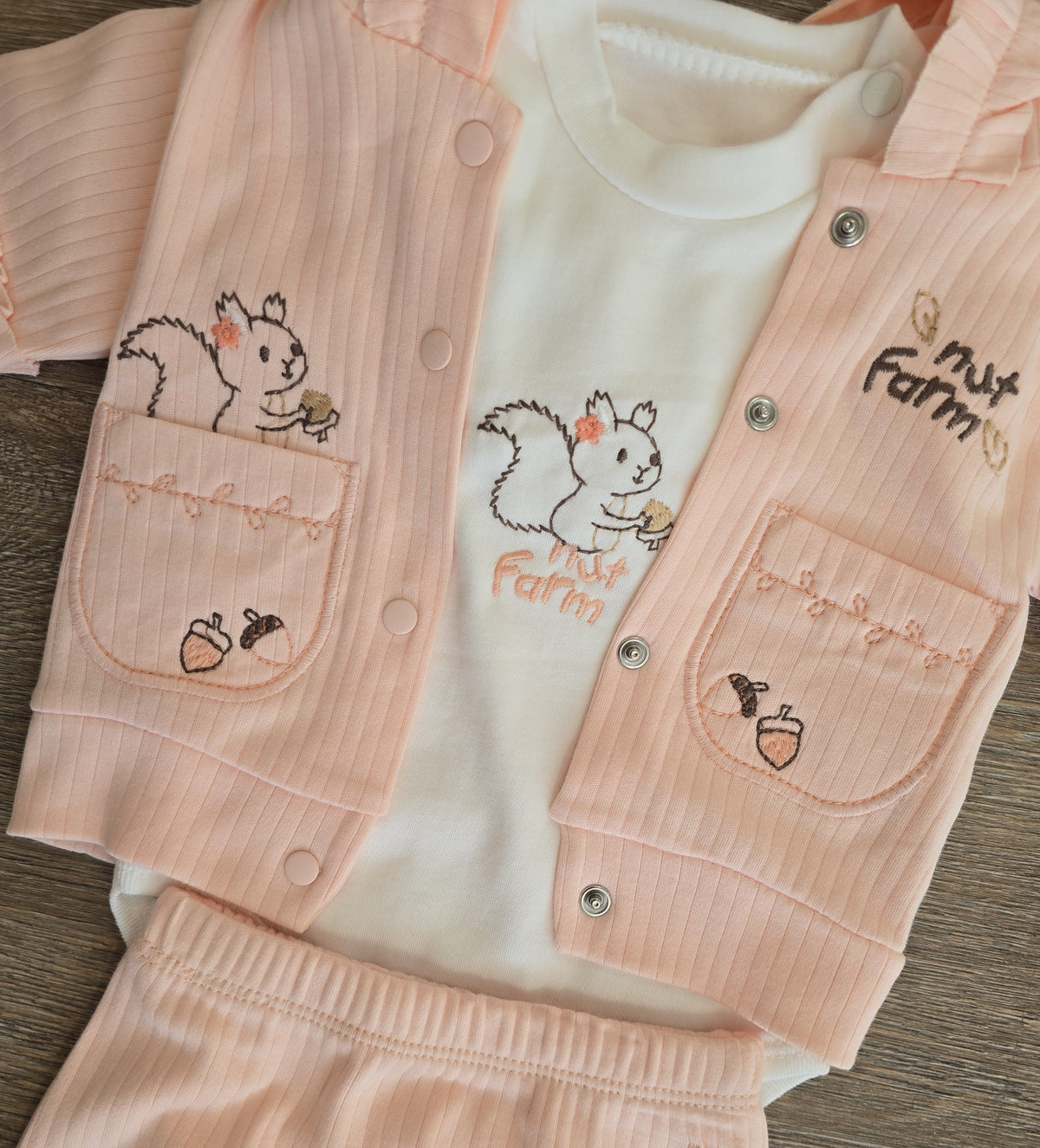 Tenue bébé fille Nut Farm 100 % coton